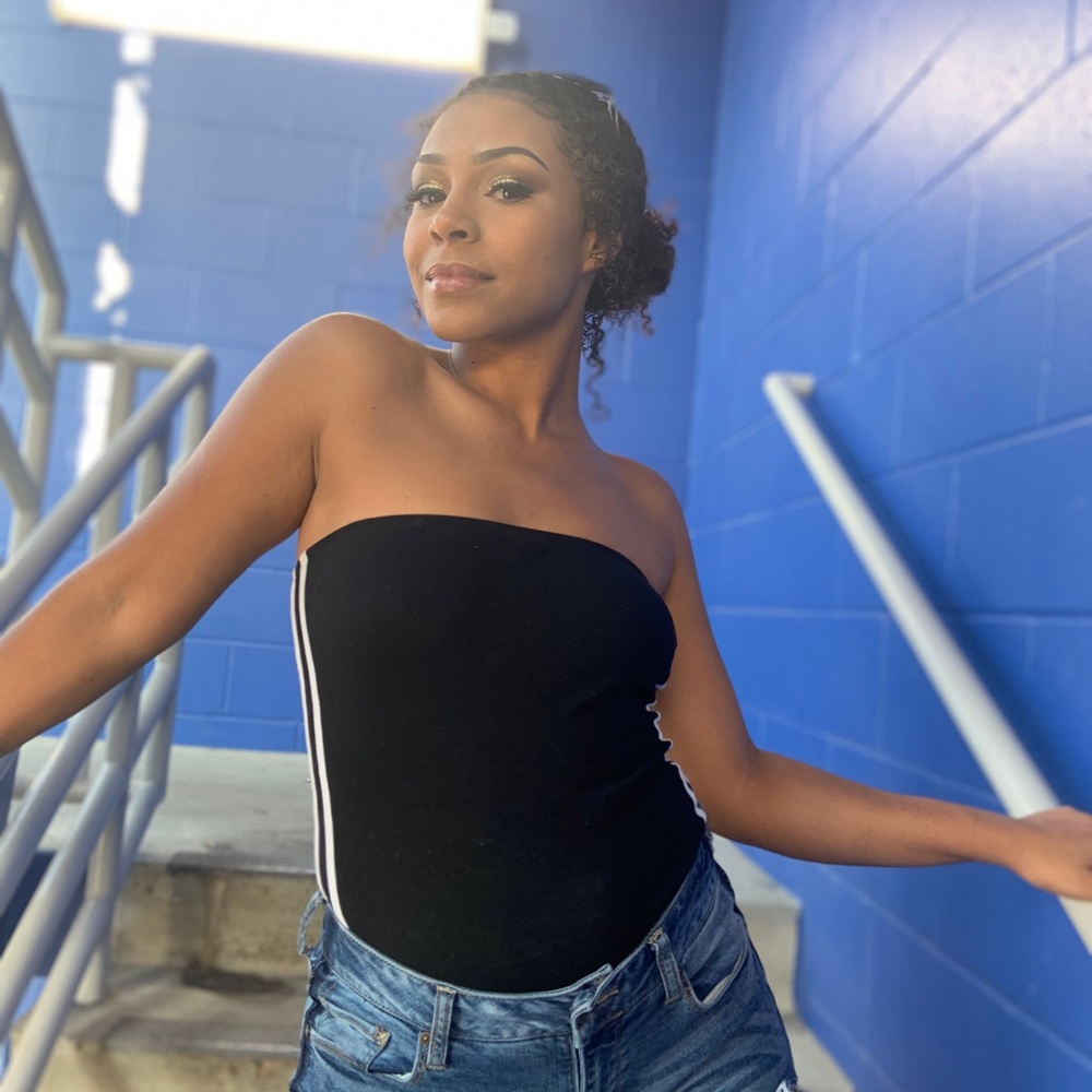 Meet your Posher, Raisha